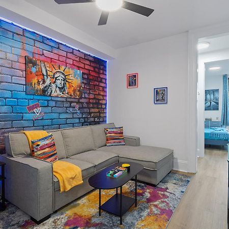 Funky & Colorful Urban Getaway, 20 Minutes To Nyc Apartment โฮโบเกน ภายนอก รูปภาพ