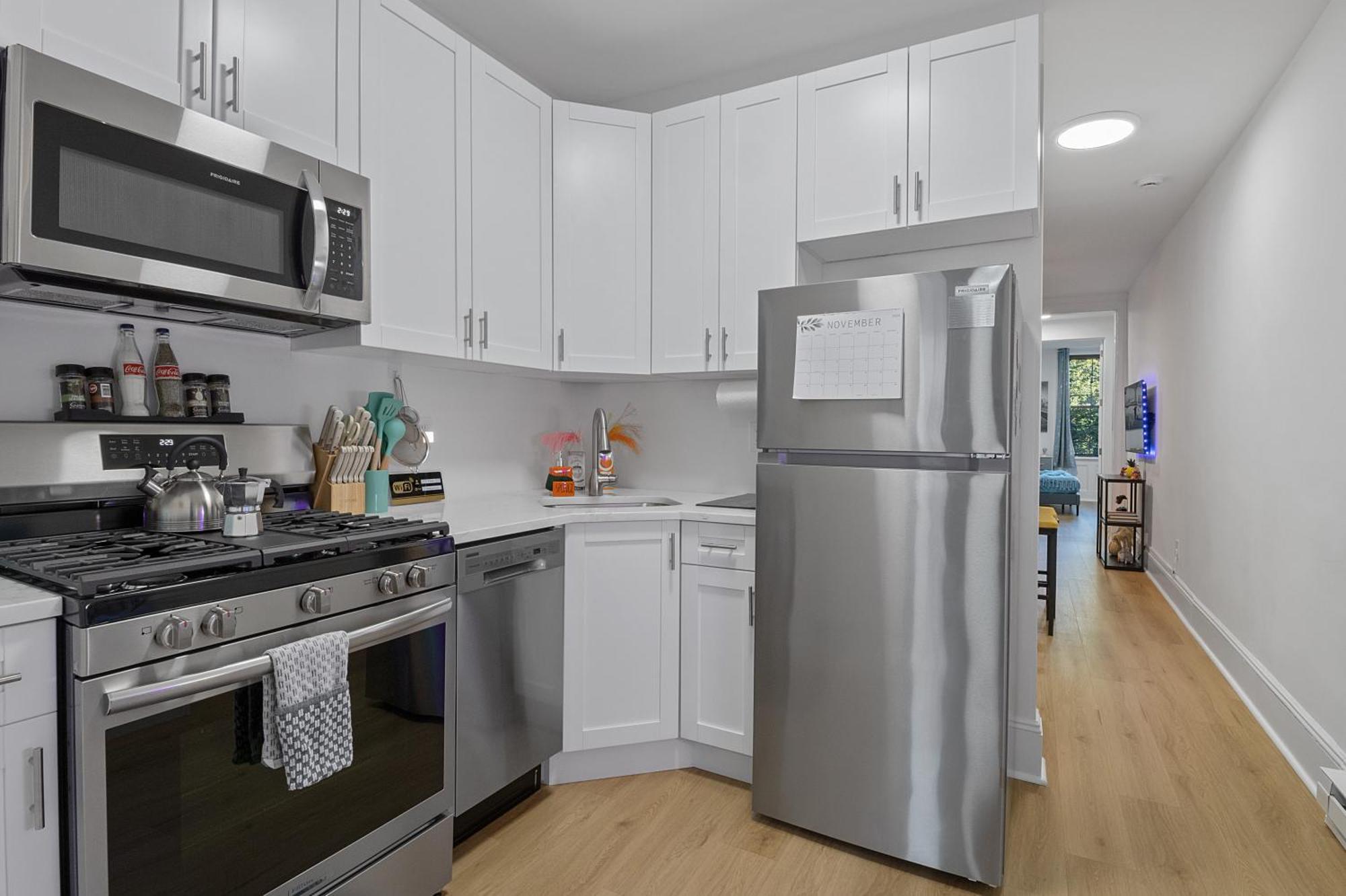Funky & Colorful Urban Getaway, 20 Minutes To Nyc Apartment โฮโบเกน ภายนอก รูปภาพ