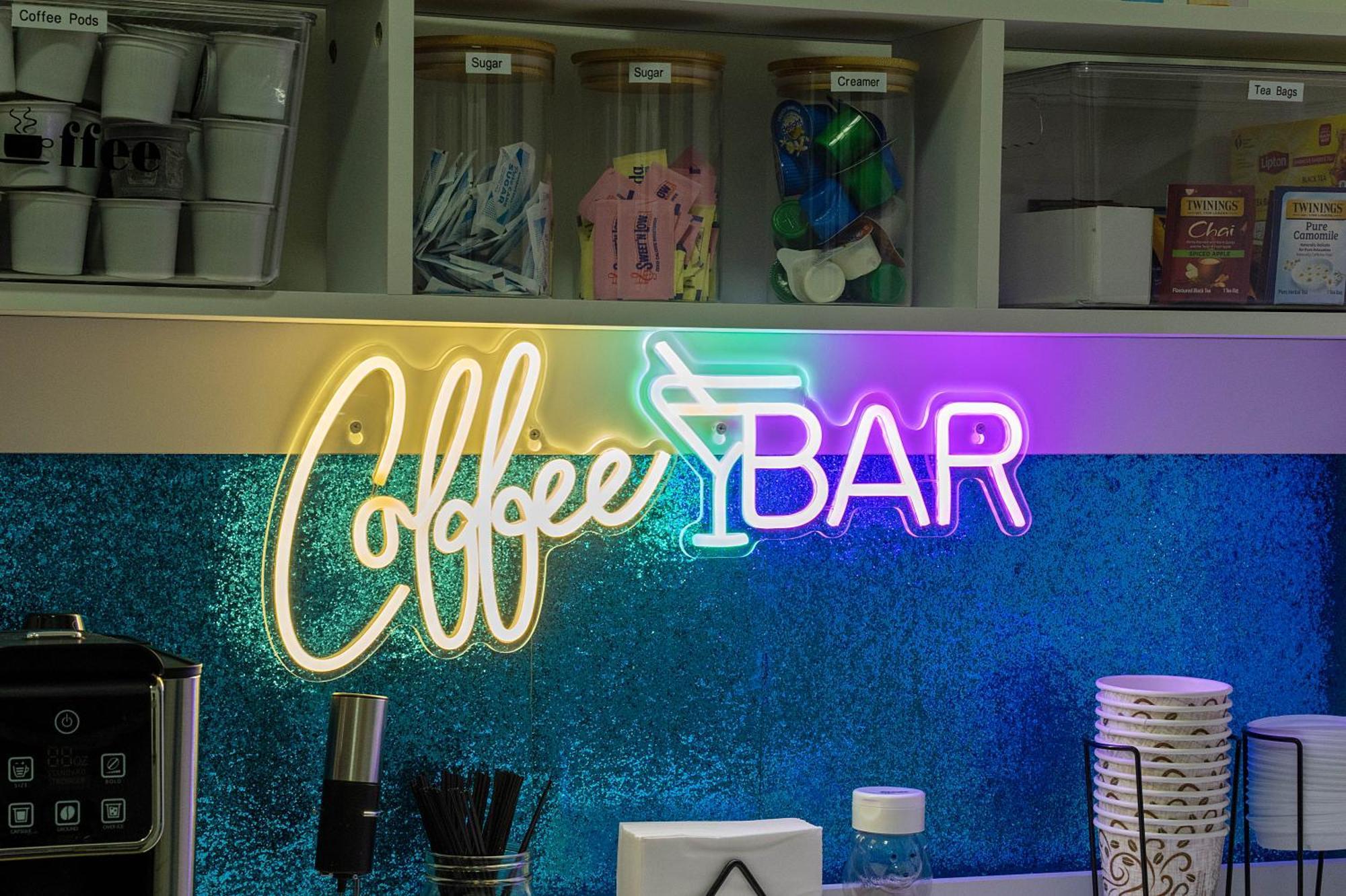 Funky & Colorful Urban Getaway, 20 Minutes To Nyc Apartment โฮโบเกน ภายนอก รูปภาพ